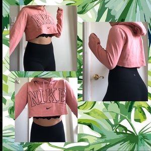 Peach cropped Nike hoodie💖